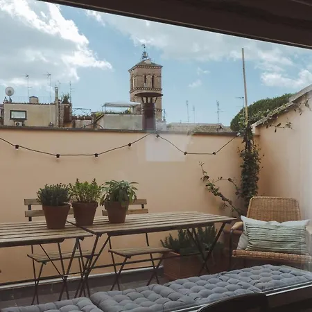Amazing Apartments With Terrace Or Rooftop In Trastevere-2